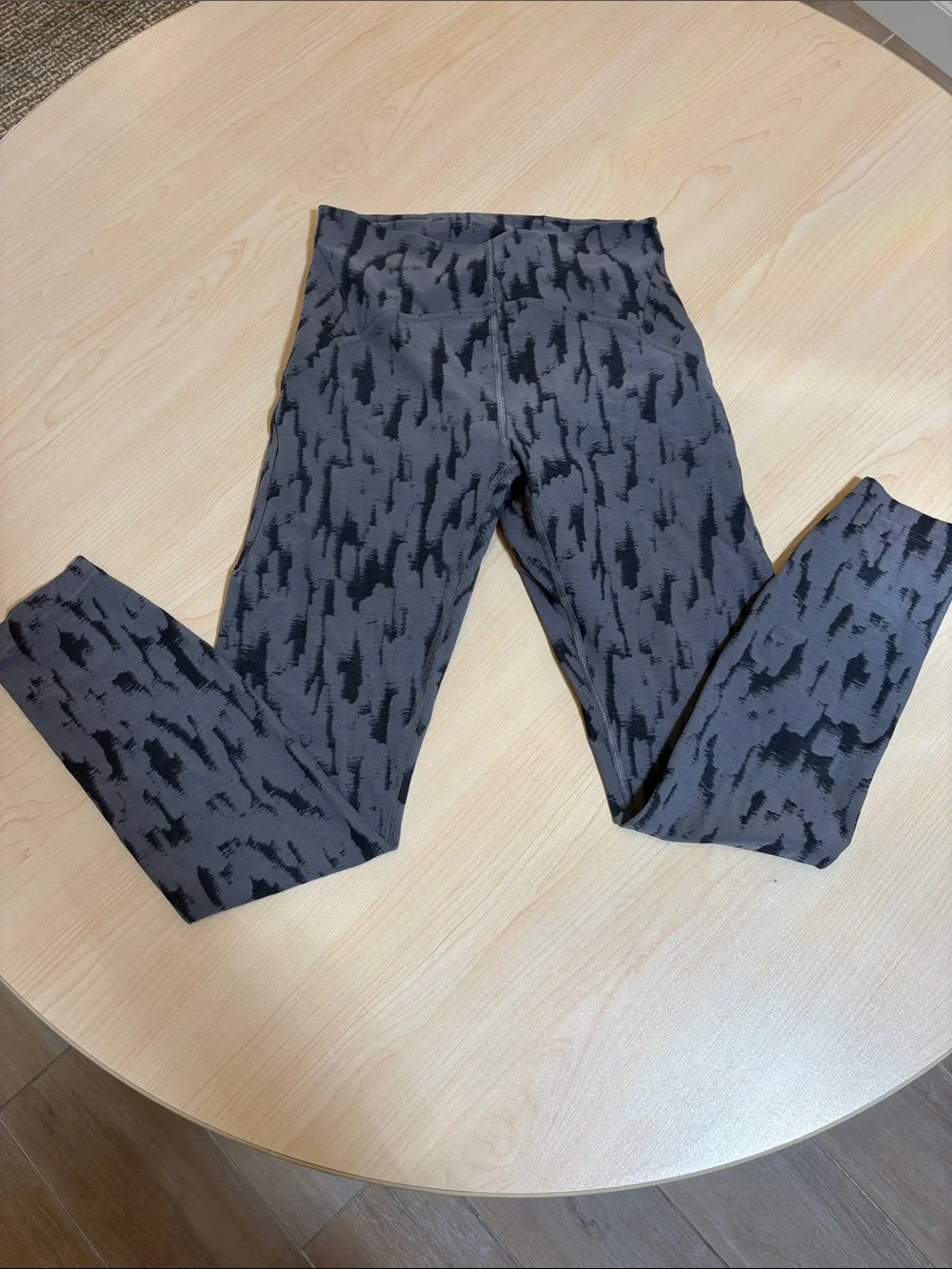 lululemon athletica Charcoal and Black Abstract Print Leggings